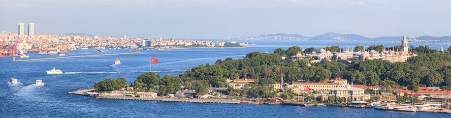 Fototapeta premium Stambuł Panoramiczny widok z wieży Galata na Złoty Róg, Turcja