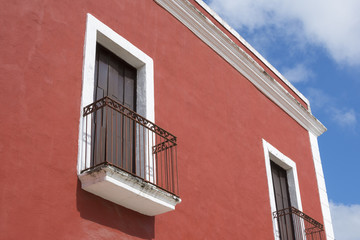 Fototapeta na wymiar Colorful colonial balconies in Valladolid, Mexico