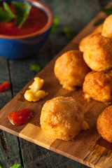 Fried Mac and Cheese Bites