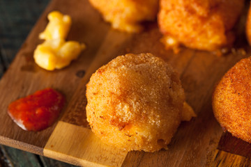 Fried Mac and Cheese Bites