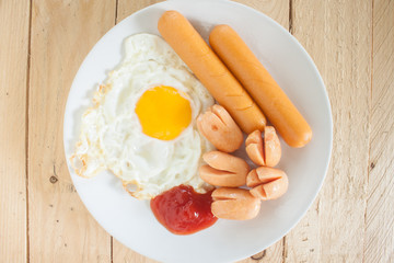 breakfast fried egg sausage