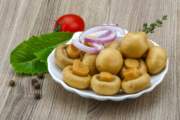 Pickled champignon
