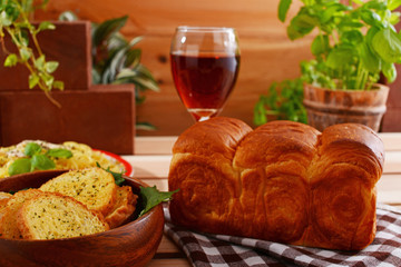 おいしそうなパンとワイン