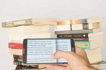 dijital kitap telefon ekranında