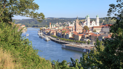 Fototapeta na wymiar Dreiflüssestadt Passau