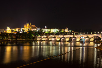 Fototapeta na wymiar Charles Bridge at night in Prague