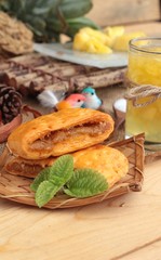 Pineapple juice and fresh pineapple with bread baked with pineap