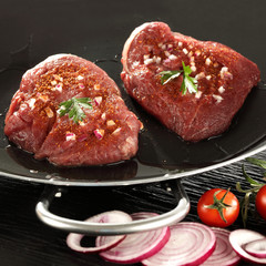 raw meat 