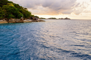 Obraz premium Blue sea and sky at Koh Miang Thailand