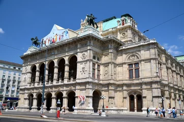 Wandcirkels tuinposter Vienna 's State Opera House, Austria   © lucazzitto
