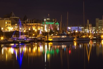 Fototapeta na wymiar Victoria Inner Harbour at night