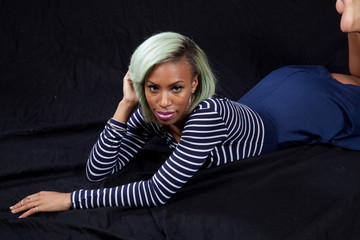 Obraz premium Woman laying prone