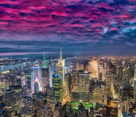 Fotobehang Sunset sky over Manhattan skyline, New York City © jovannig