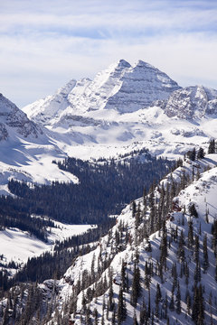 Fototapeta Maroon Bells With Snow