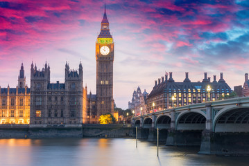 Fototapeta na wymiar Beautiful sunset light on Westminster. Houses of Parliament and