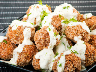 Meatballs with white sauce