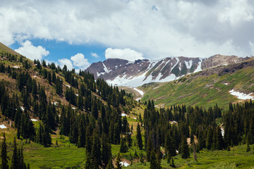 Fototapeta na wymiar Snowy Mountain Hills in Colorado