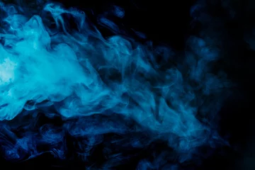 Poster Abstracte blauwe rookwaterpijp op een zwarte achtergrond. © Vagengeim