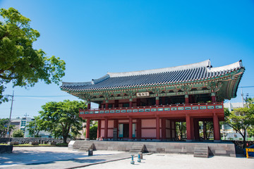 Obraz premium Gwandeokjeong, Jeju Island, Korea 韓国 済州島 観徳亭（クァンドクジョン）/ Jeju island is a popular famous tourist place for Chinese and Korean students.