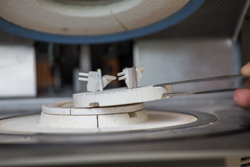 oven and press for dental prostheses