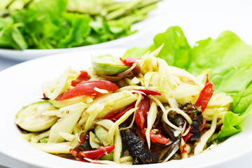 papaya salad and chicken wing