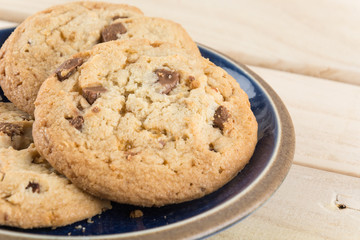 milk chocolate toffee almond cookies