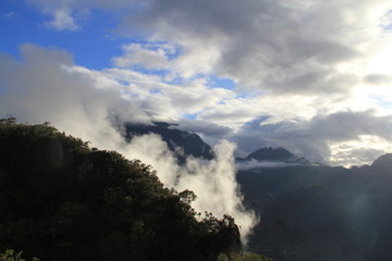 brumes sur le cirque de Salazie, La Réunion