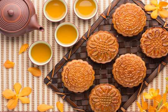 Festival mooncakes and hot tea - Chinese cake
