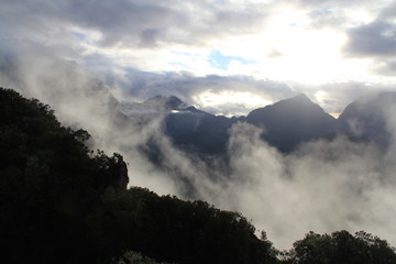 brumes sur le cirque de Salazie, La R&eacute;union