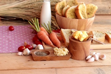 Obraz na płótnie Canvas Garlic bread of herb delicious with making bread.