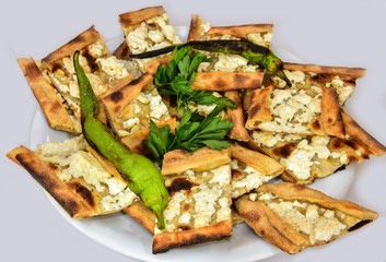 lorlu pide & peynirli pide