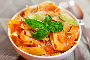 Parpadele with zucchini