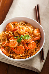 Thai rice noodles with shrimps