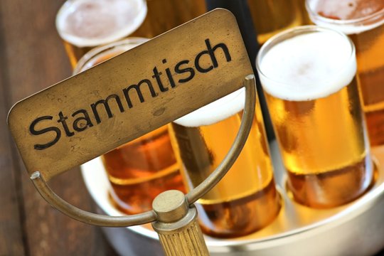 Stammtischschild mit K&ouml;lschkranz