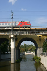 Радуга перед храмом.