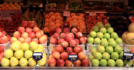 Fresh Apple Market Stall
