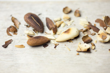 toasted almond
