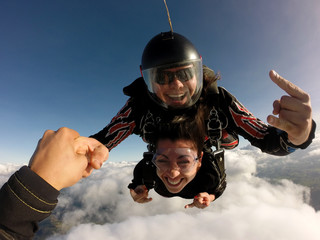 Skydive tandem rock and roll sign