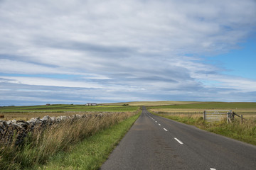 Strada nelle isole Orcadi