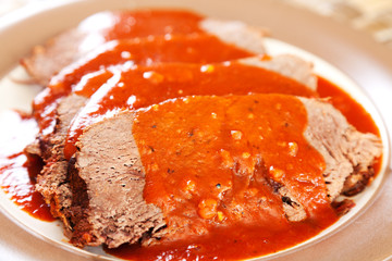 Veal with tomato sauce