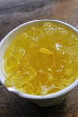 Iced chrysanthemum tea