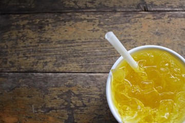 Iced chrysanthemum tea