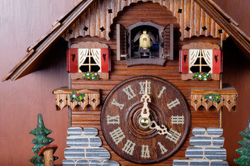 Cuckoo clock with birdie