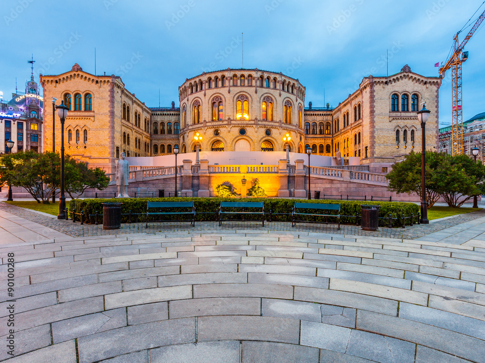 Wall mural Oslo Parliament at Dusk