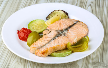 Salmon with grilled vegetables