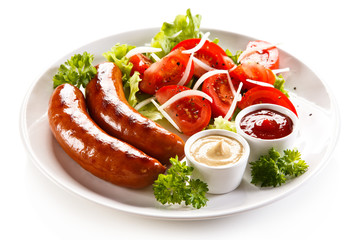 Grilled sausages and vegetables 