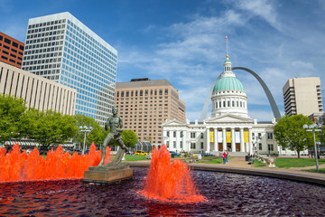 Old Courthouse  downtown St. Louis.