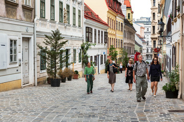 Vienna, Spittelberg, Tourists in Spittelberggasse