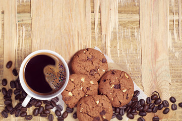 Chocolate cookies and coffee