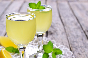 Drink of lemon